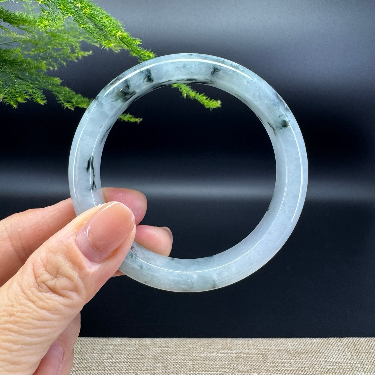 Genuine Burmese Green Jade Jadeite Bangle Bracelet ( 57.7mm )