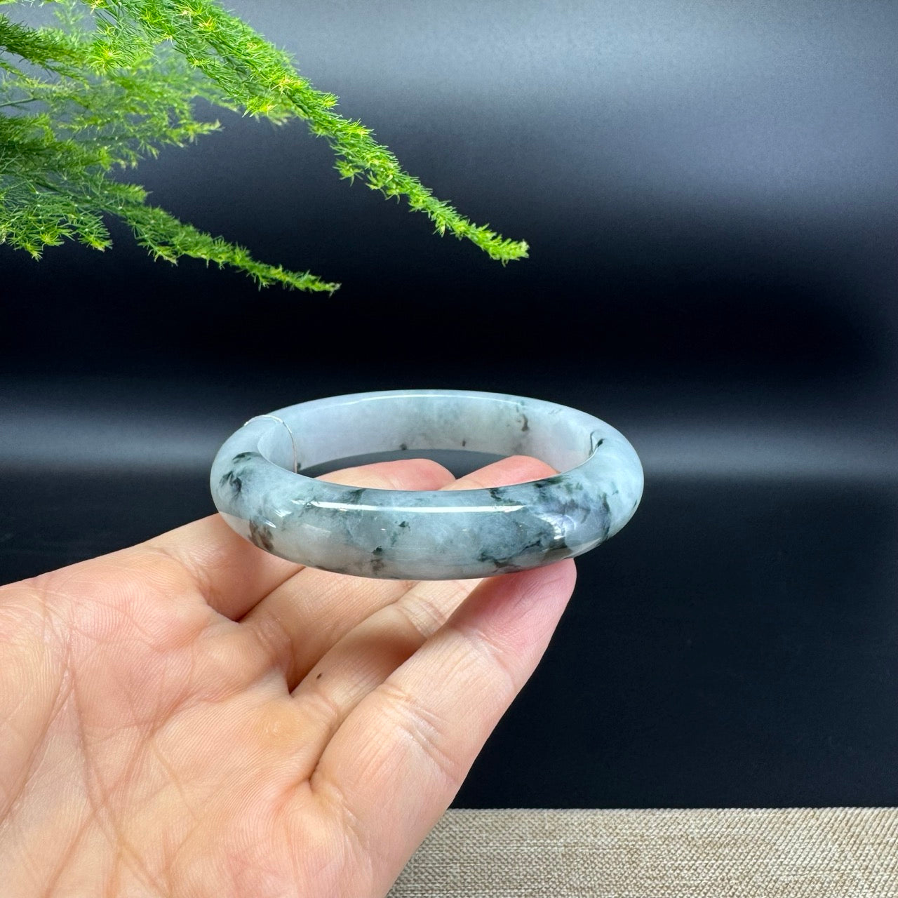 Genuine Burmese Green Jade Jadeite Bangle Bracelet ( 57.7mm )