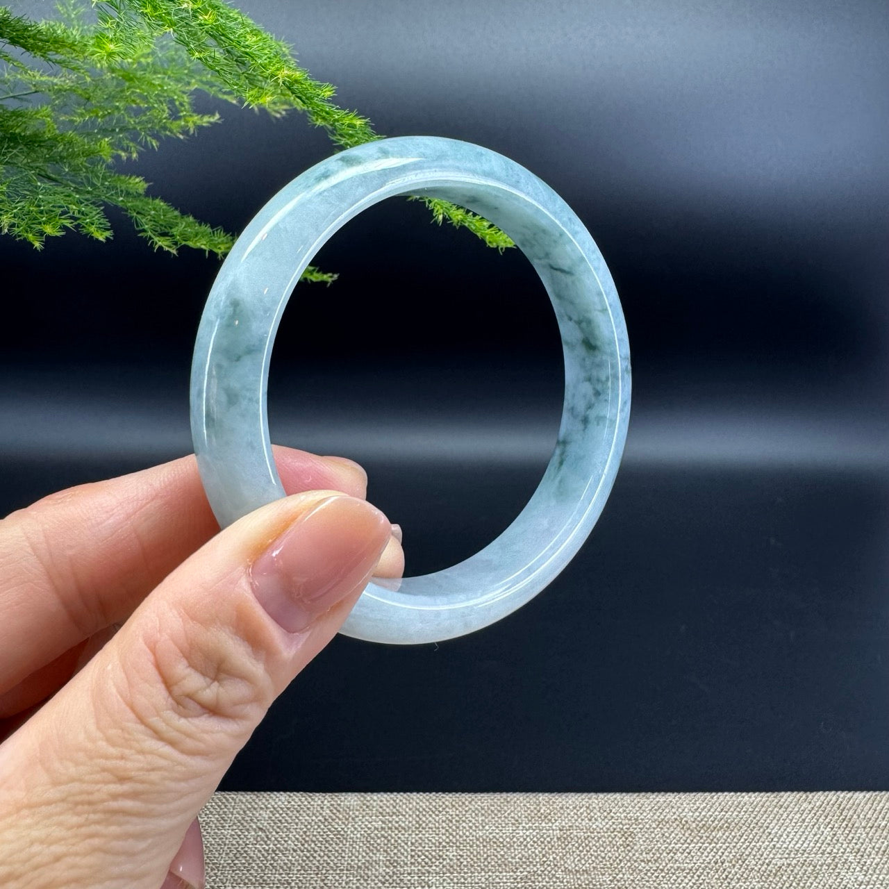 Genuine Burmese Green Jade Jadeite Bangle Bracelet ( 57.5mm )