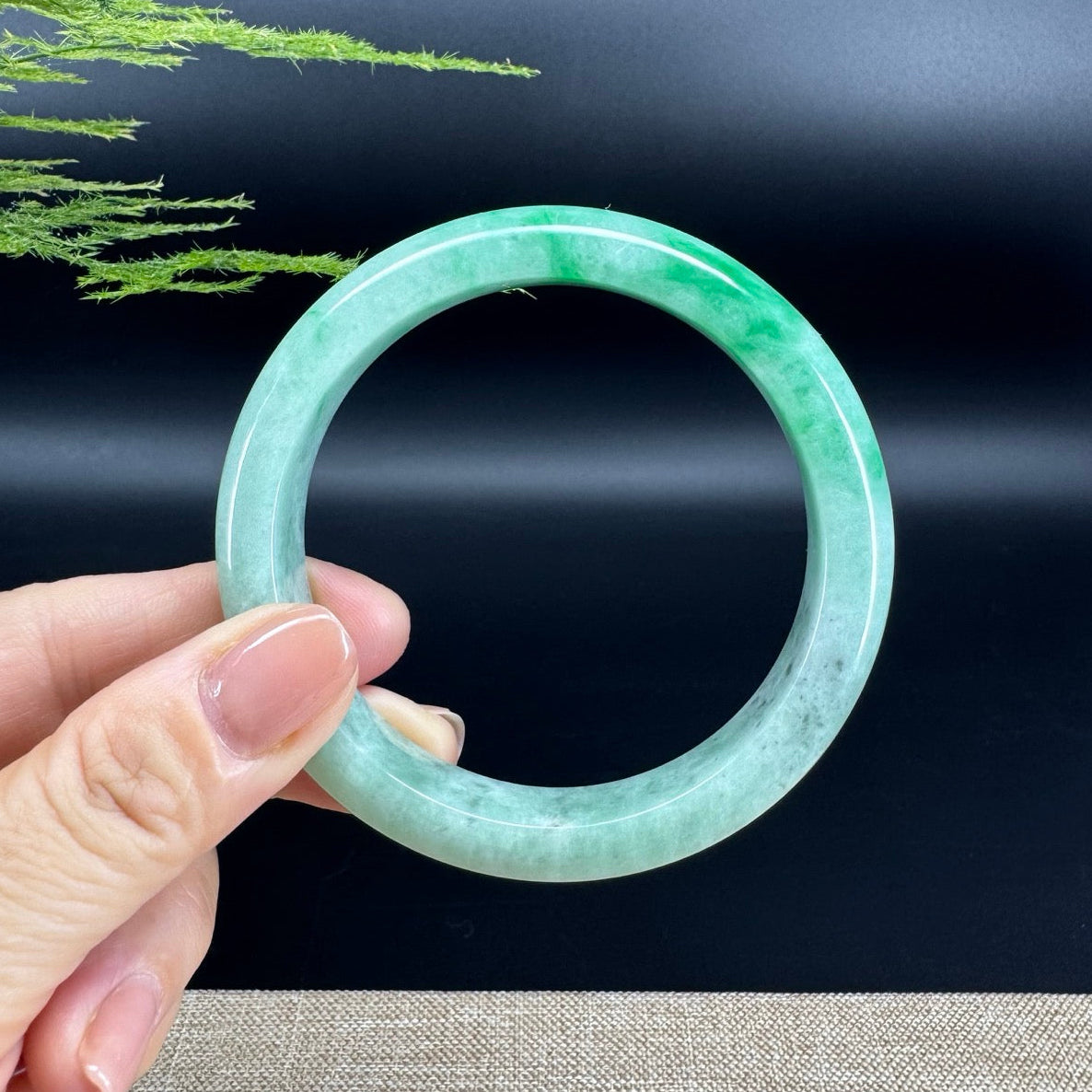 High Genuine Burmese Green Jade Jadeite Bangle Bracelet ( 60.4mm )