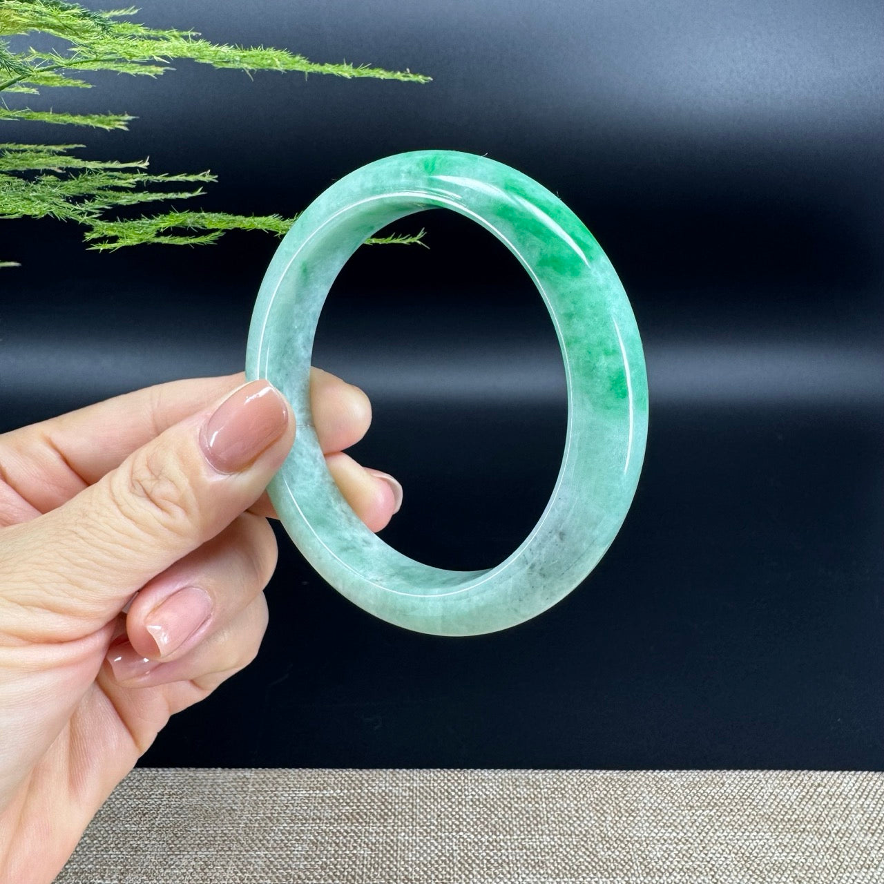 High Genuine Burmese Green Jade Jadeite Bangle Bracelet ( 60.4mm )