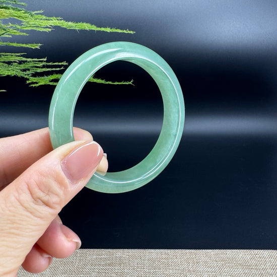 Genuine Burmese Green Jade Jadeite Bangle Bracelet ( 54.6mm )