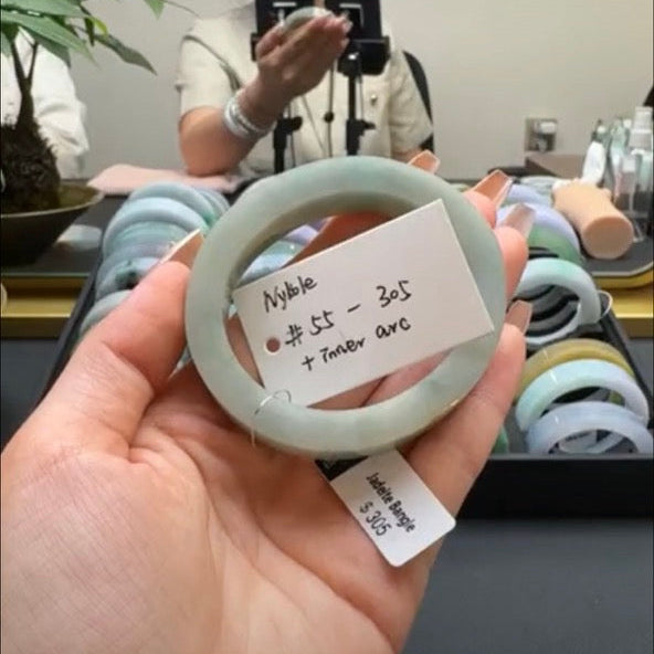 "Live" Natural Yellow Green Jadeite Jade Oval Bangle (05/09/26)