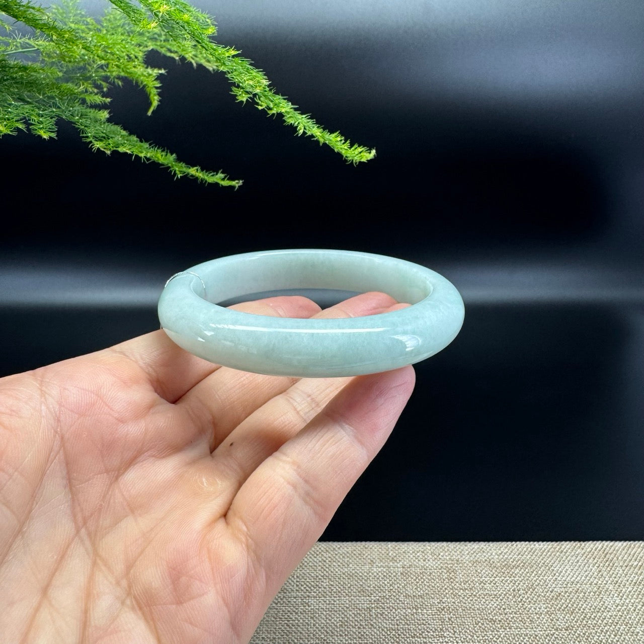 Genuine Burmese Apple Green Jade Jadeite Bangle Bracelet ( 58.6mm )