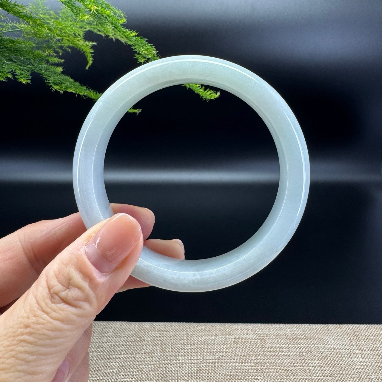 Genuine Burmese Green Jade Jadeite Bangle Bracelet ( 58.8mm )