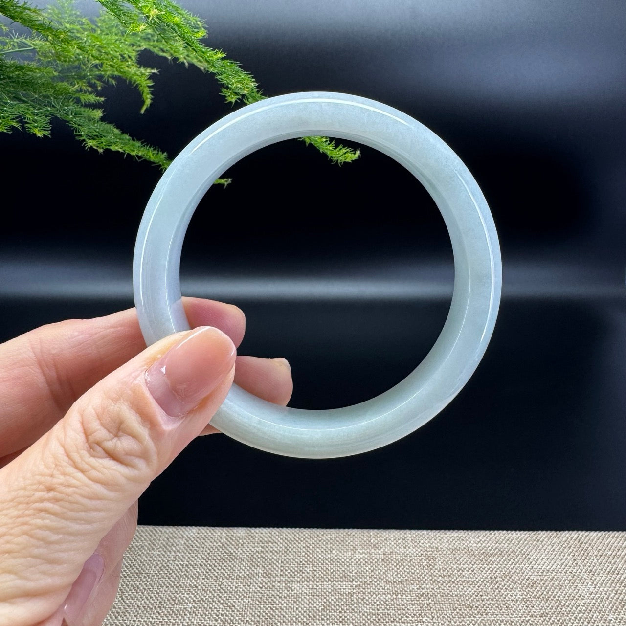 Genuine Burmese Green Jade Jadeite Bangle Bracelet ( 58.8mm )