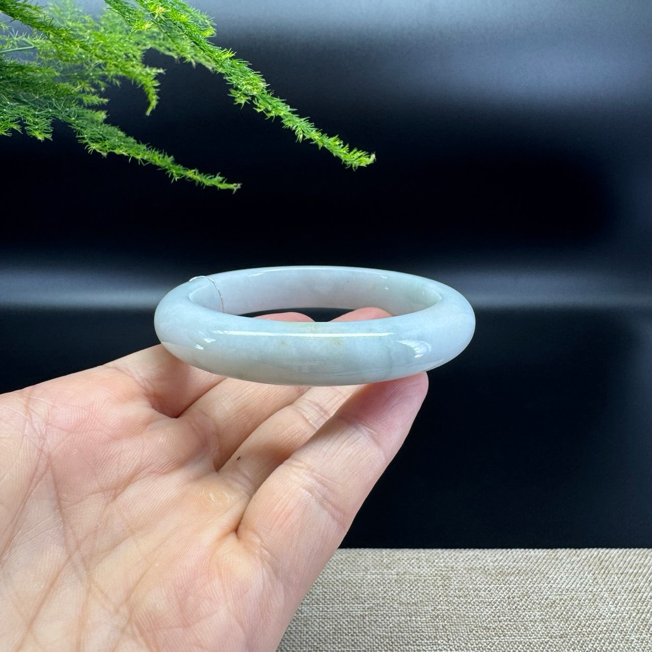 Genuine Burmese Green Jade Jadeite Bangle Bracelet ( 58mm )