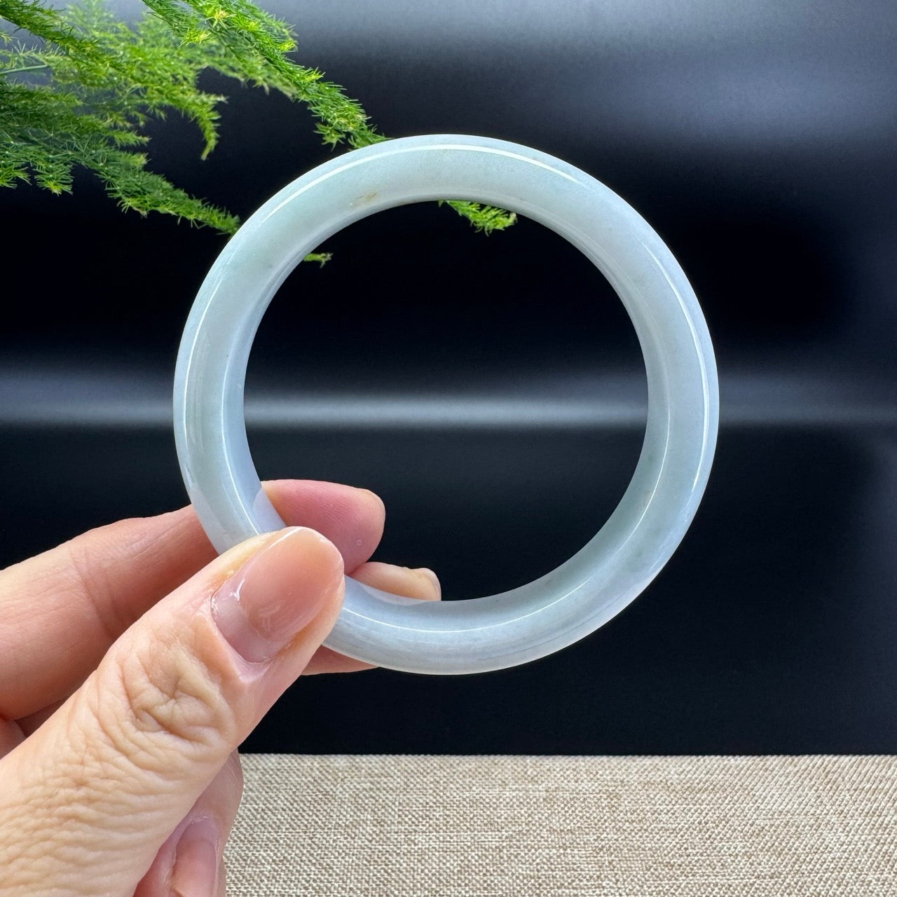 Genuine Burmese Green Jade Jadeite Bangle Bracelet ( 58mm )