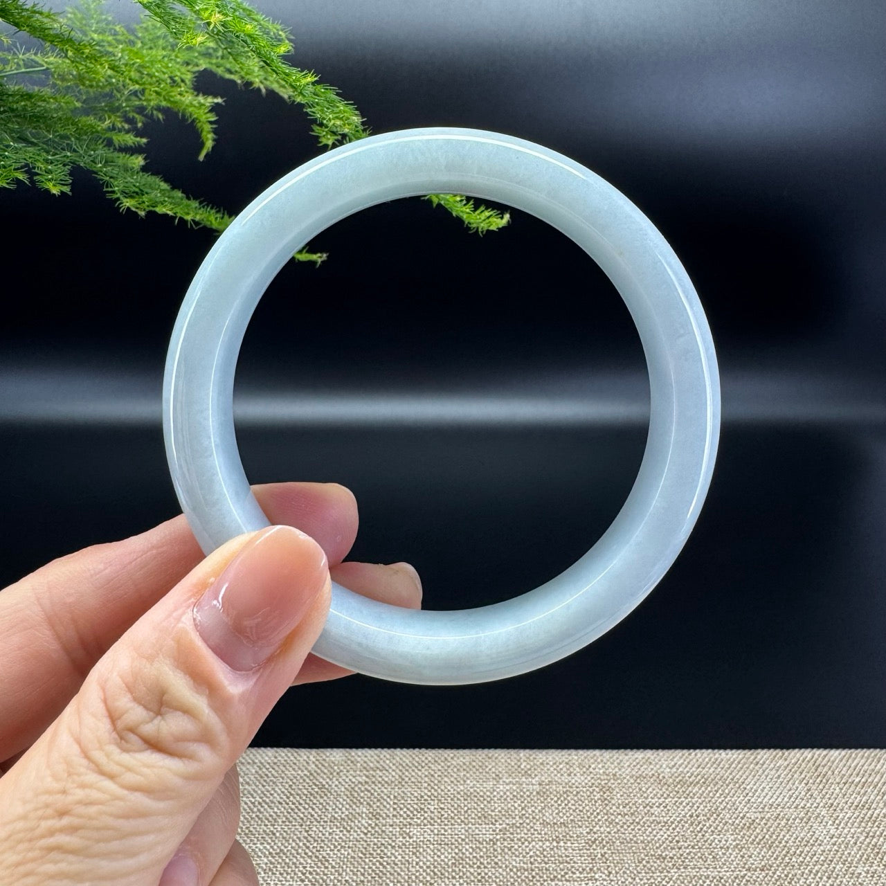 Genuine Burmese Green Jade Jadeite Bangle Bracelet ( 58.8mm )