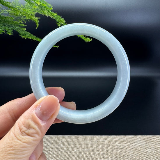 Genuine Burmese Green Jade Jadeite Bangle Bracelet ( 58.8mm )