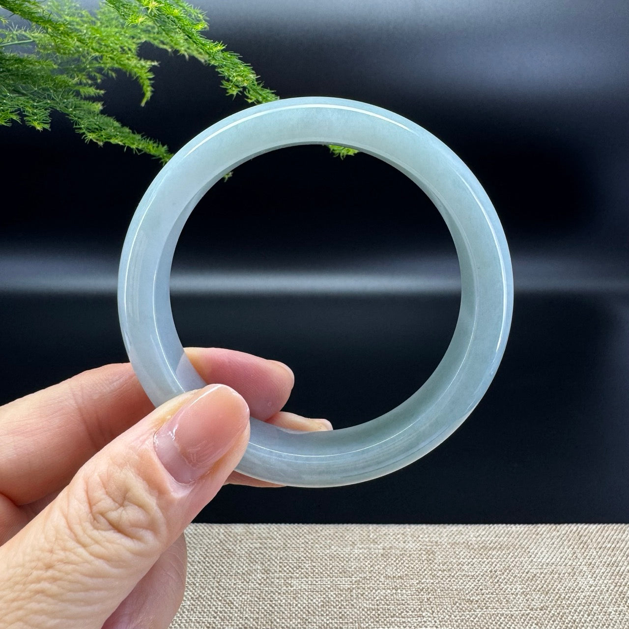 Genuine Burmese Green Jade Jadeite Bangle Bracelet ( 58.2mm )
