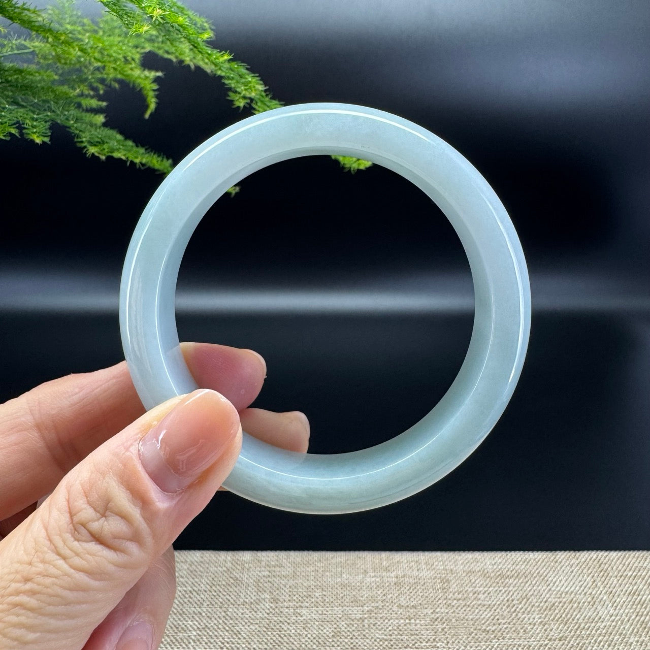 Genuine Burmese Green Jade Jadeite Bangle Bracelet ( 58.3mm )