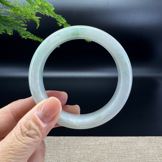 Genuine Burmese Green Jade Jadeite Bangle Bracelet ( 58.6mm )