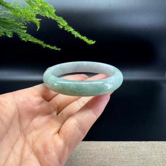 Genuine Burmese Green Jade Jadeite Bangle Bracelet ( 58.9mm )