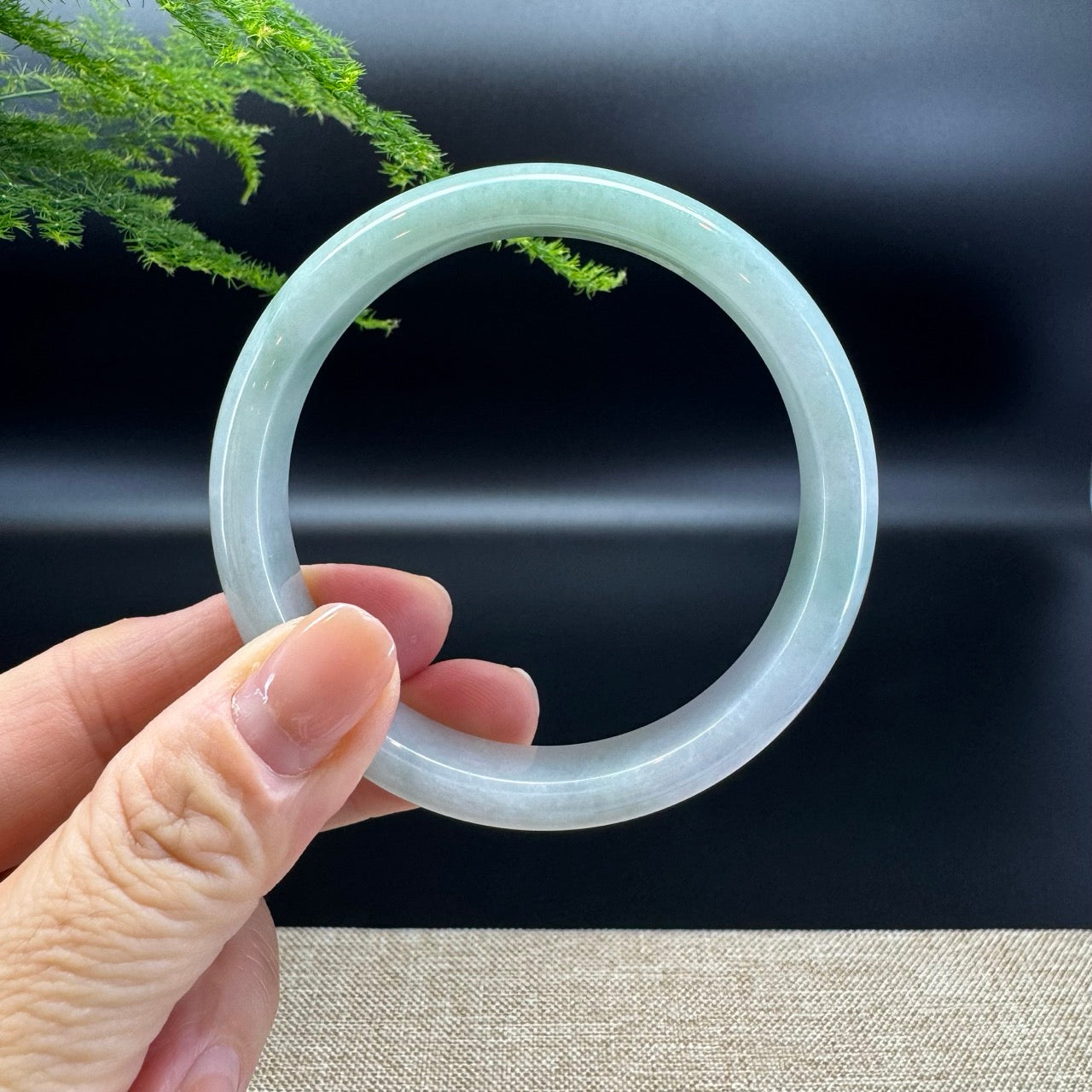 Genuine Burmese Green Jade Jadeite Bangle Bracelet ( 58.9mm )