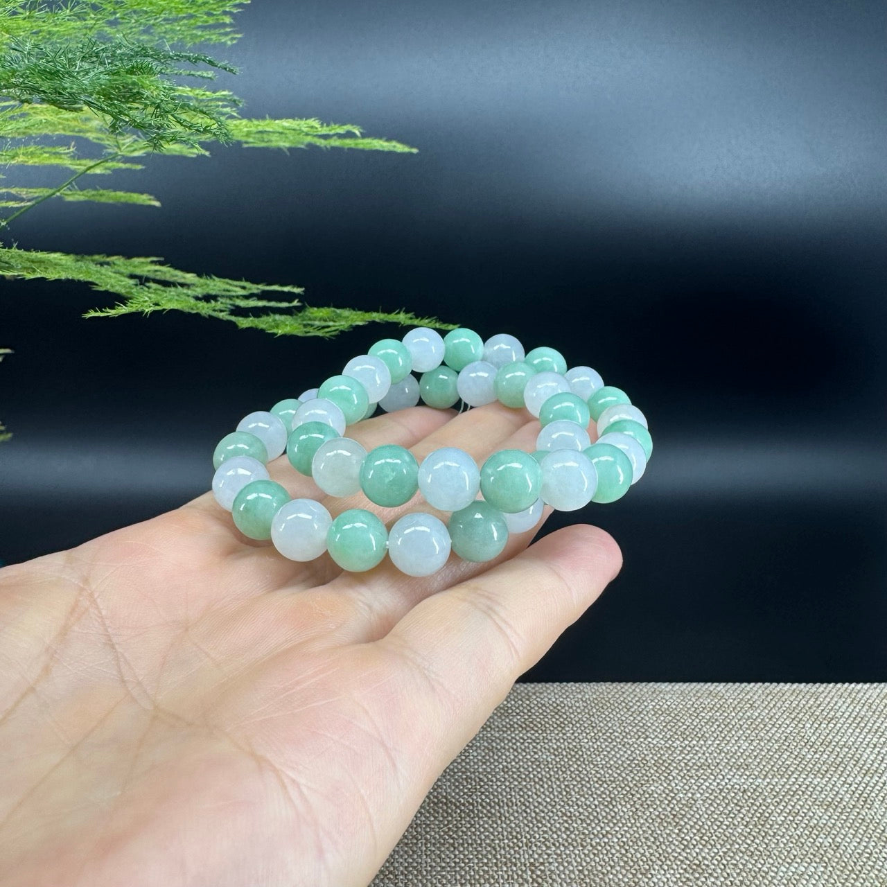 Jadeite Jade  Round Ice Green Beads Bracelet ( 9 mm )