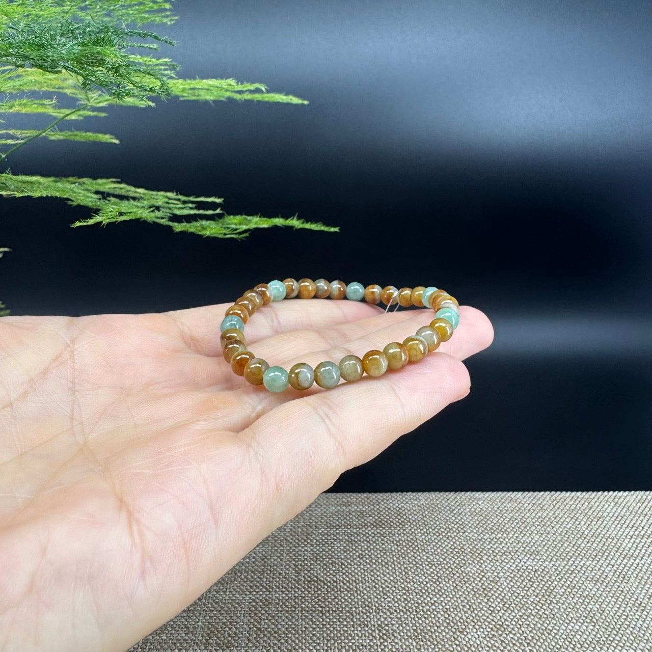 Natural Jadeite Jade Round Yellow Green Beads Bracelet ( 5.5 mm )