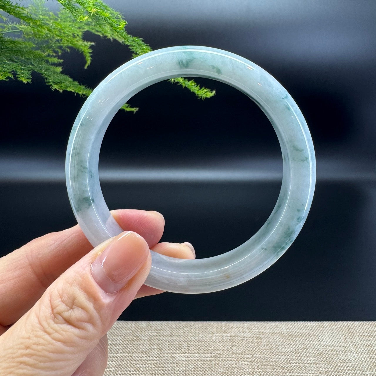 Genuine Burmese Green Jade Jadeite Bangle Bracelet ( 58.5mm )