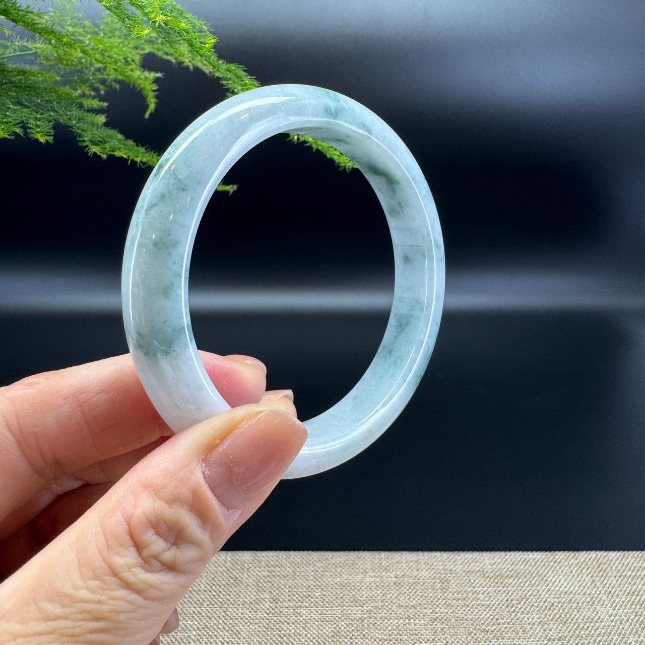 Genuine Burmese Green Jade Jadeite Bangle Bracelet ( 58.5mm )