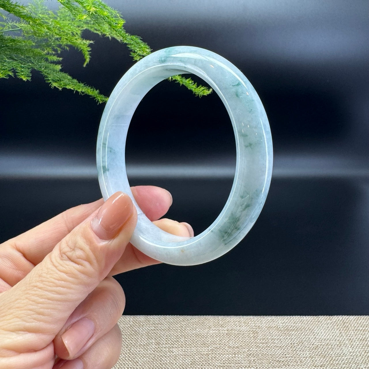 Genuine Burmese Green Jade Jadeite Bangle Bracelet ( 58.5mm )