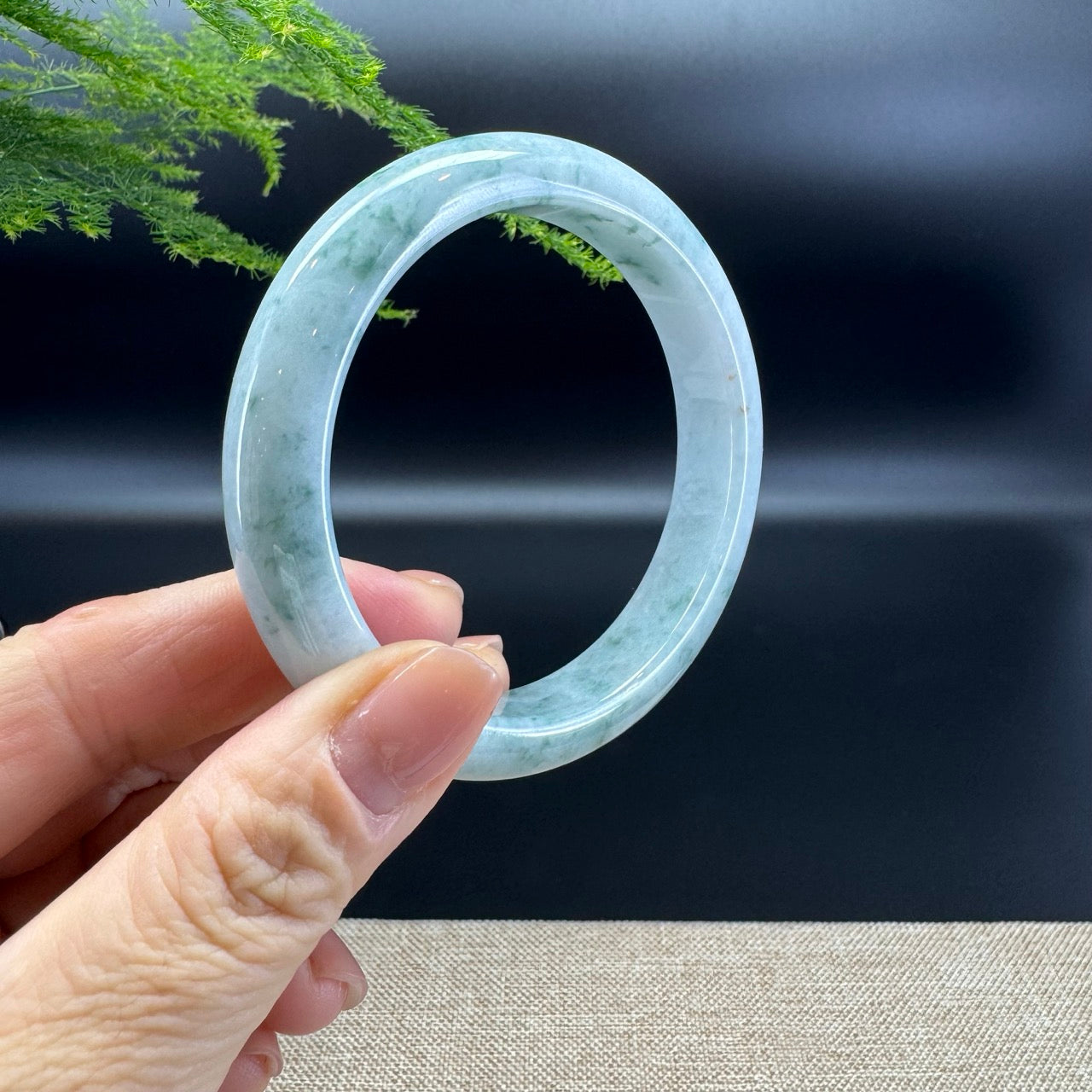 Genuine Burmese Green Jade Jadeite Bangle Bracelet ( 58.6mm )