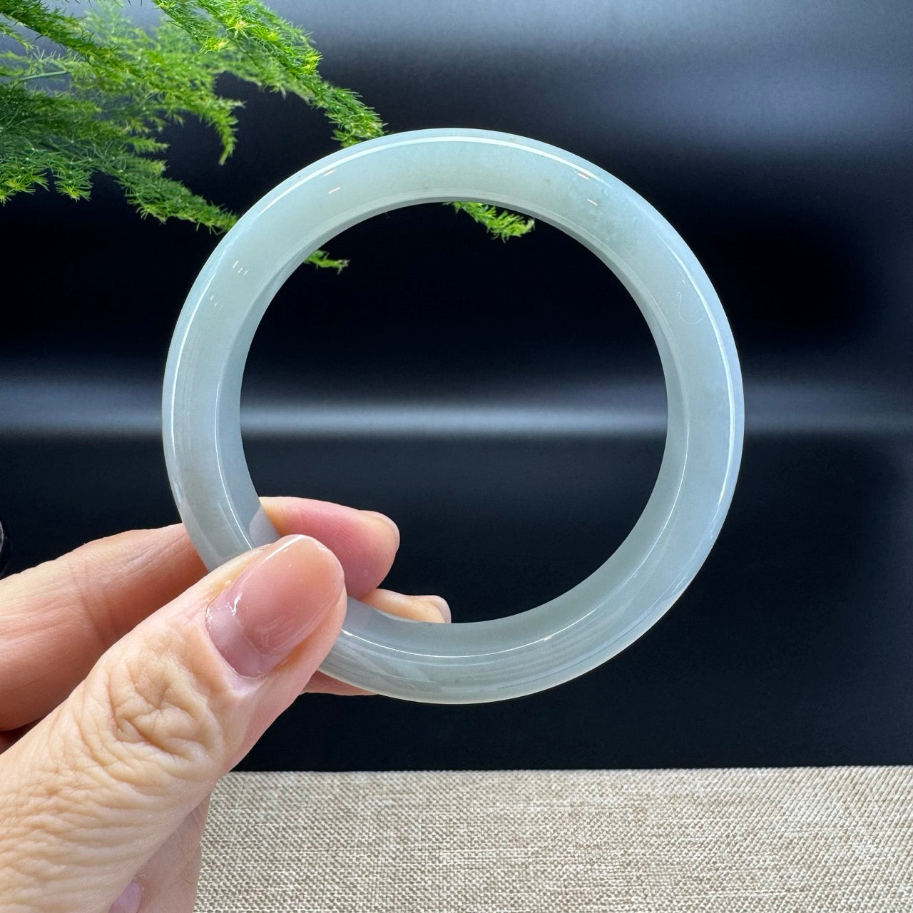 Genuine Burmese Green Jade Jadeite Bangle Bracelet ( 58.5mm )