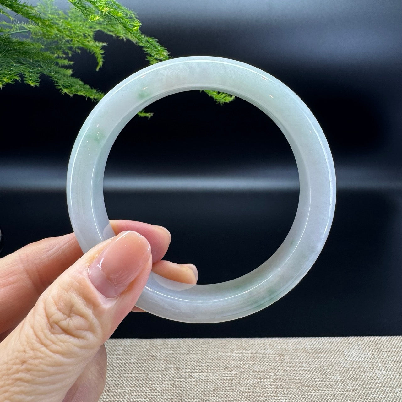 Genuine Burmese Green Jade Jadeite Bangle Bracelet ( 58.7mm )