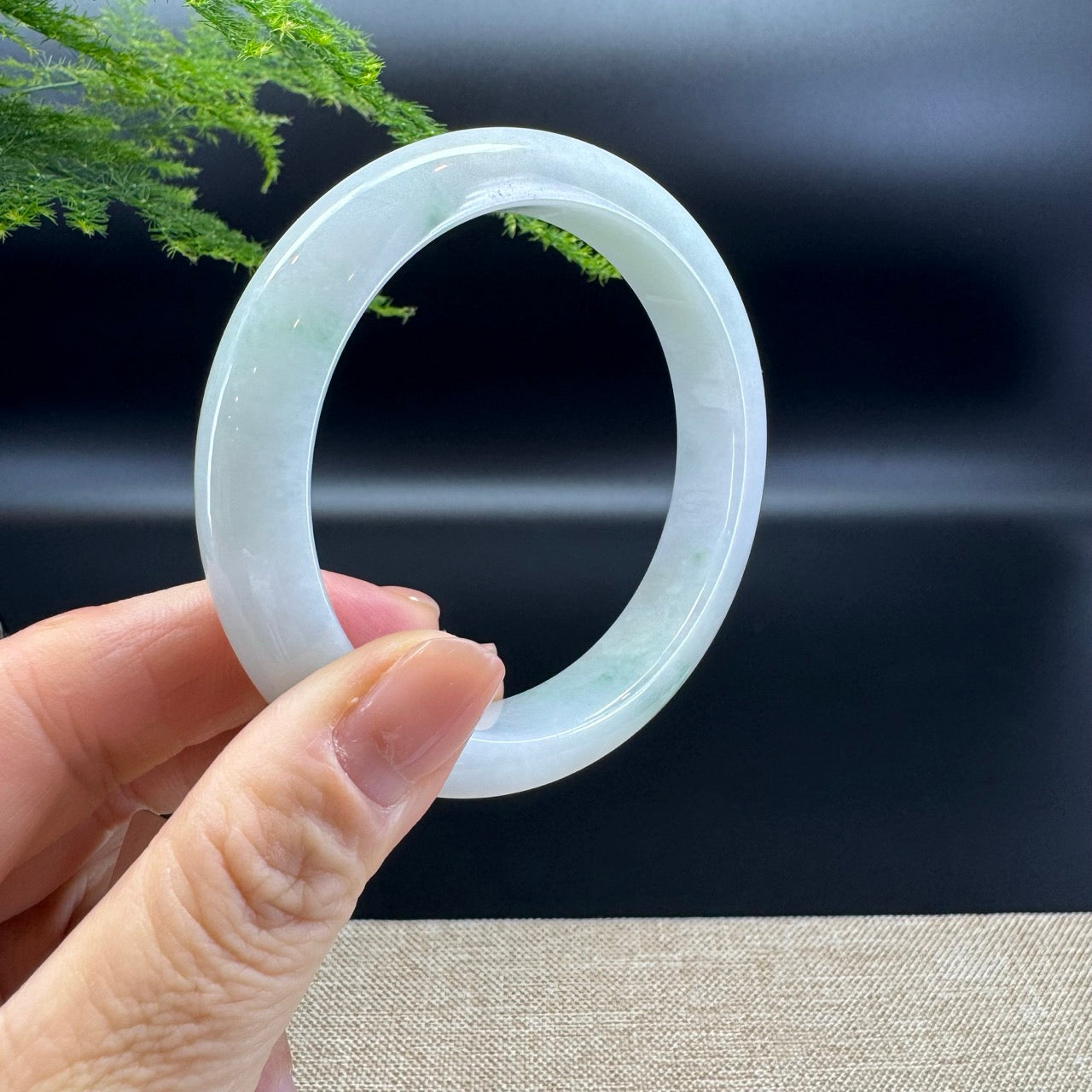 Genuine Burmese Green Jade Jadeite Bangle Bracelet ( 58.7mm )