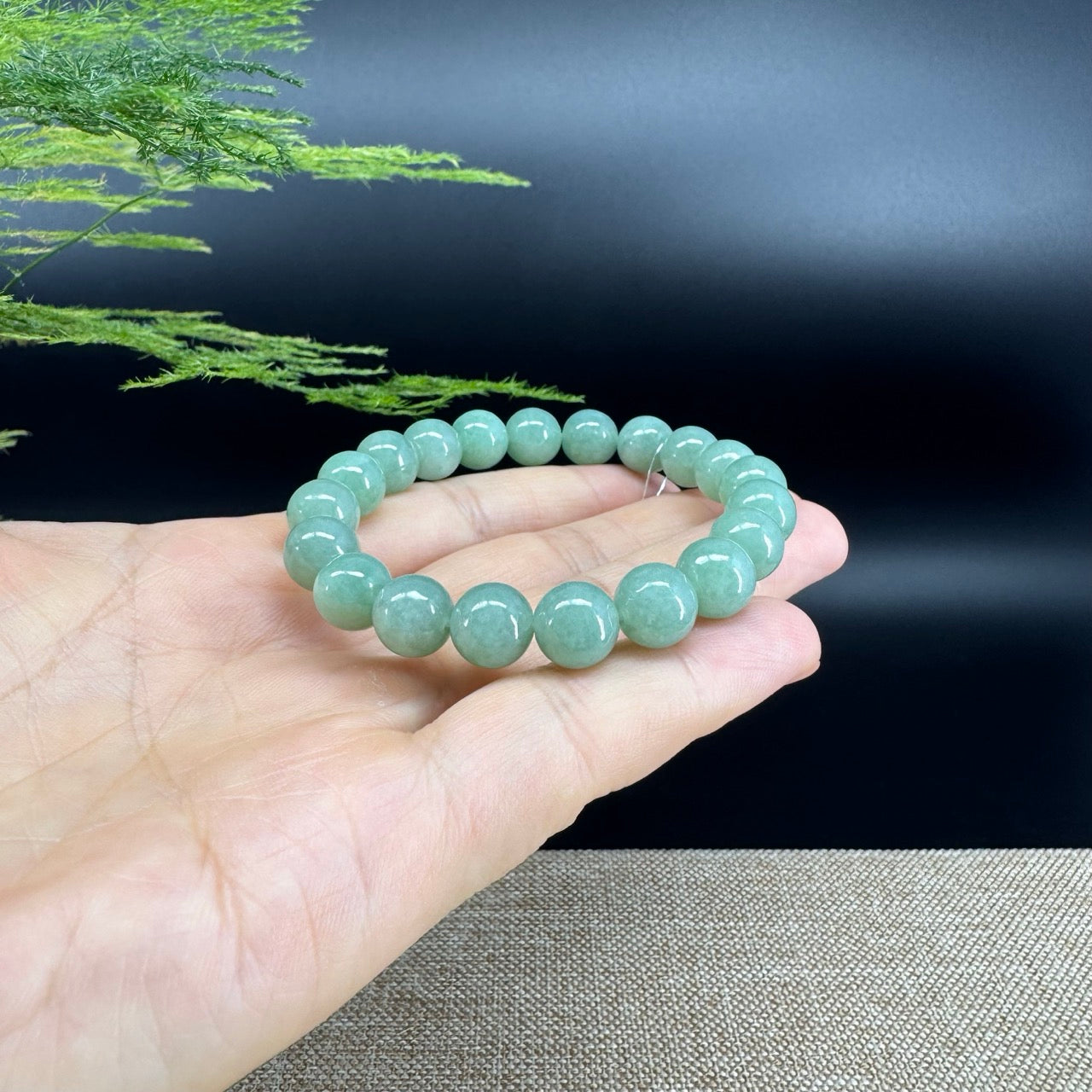 Jadeite Jade 9 mm Round Green Beads Bracelet ( 9mm )