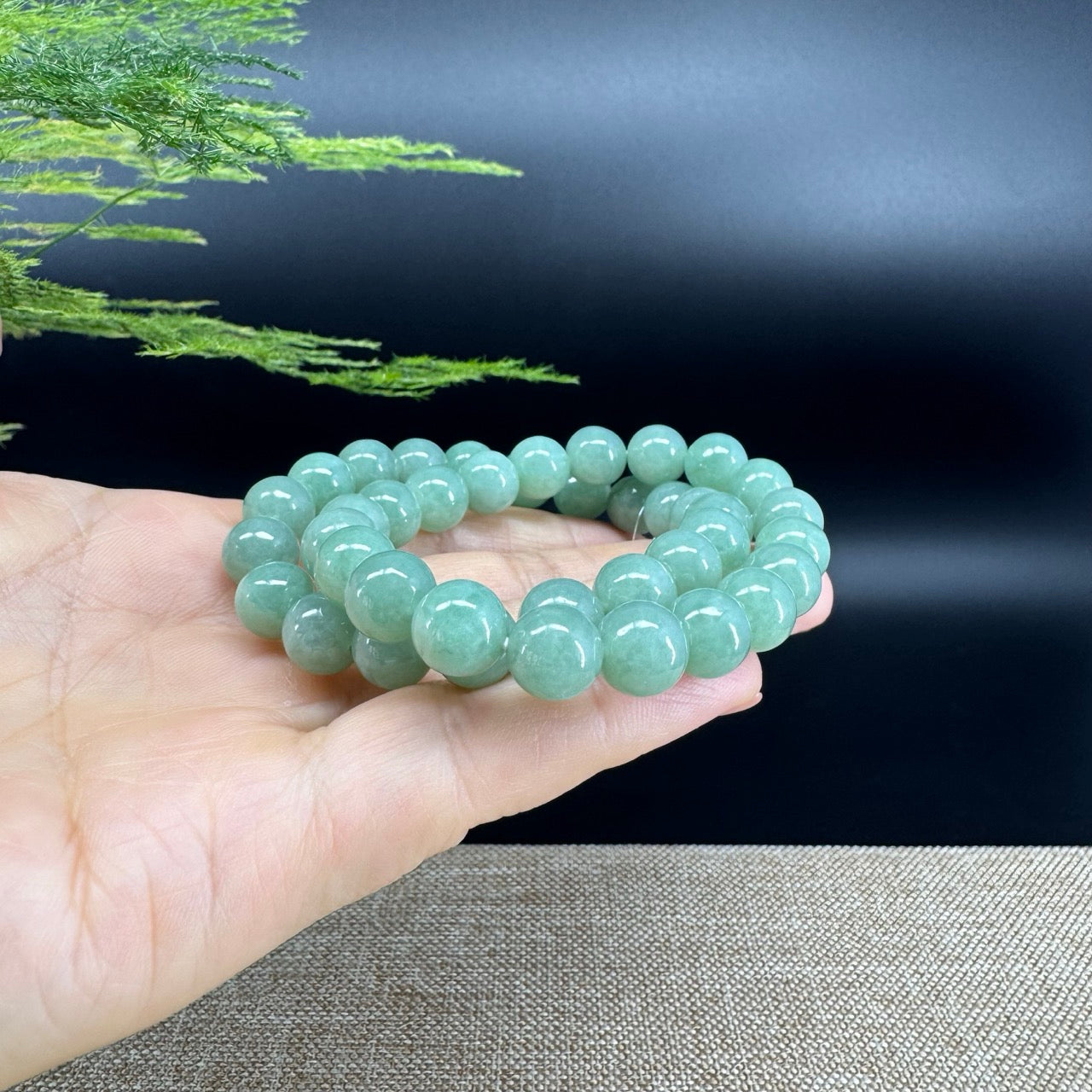 Jadeite Jade 9 mm Round Green Beads Bracelet ( 9mm )