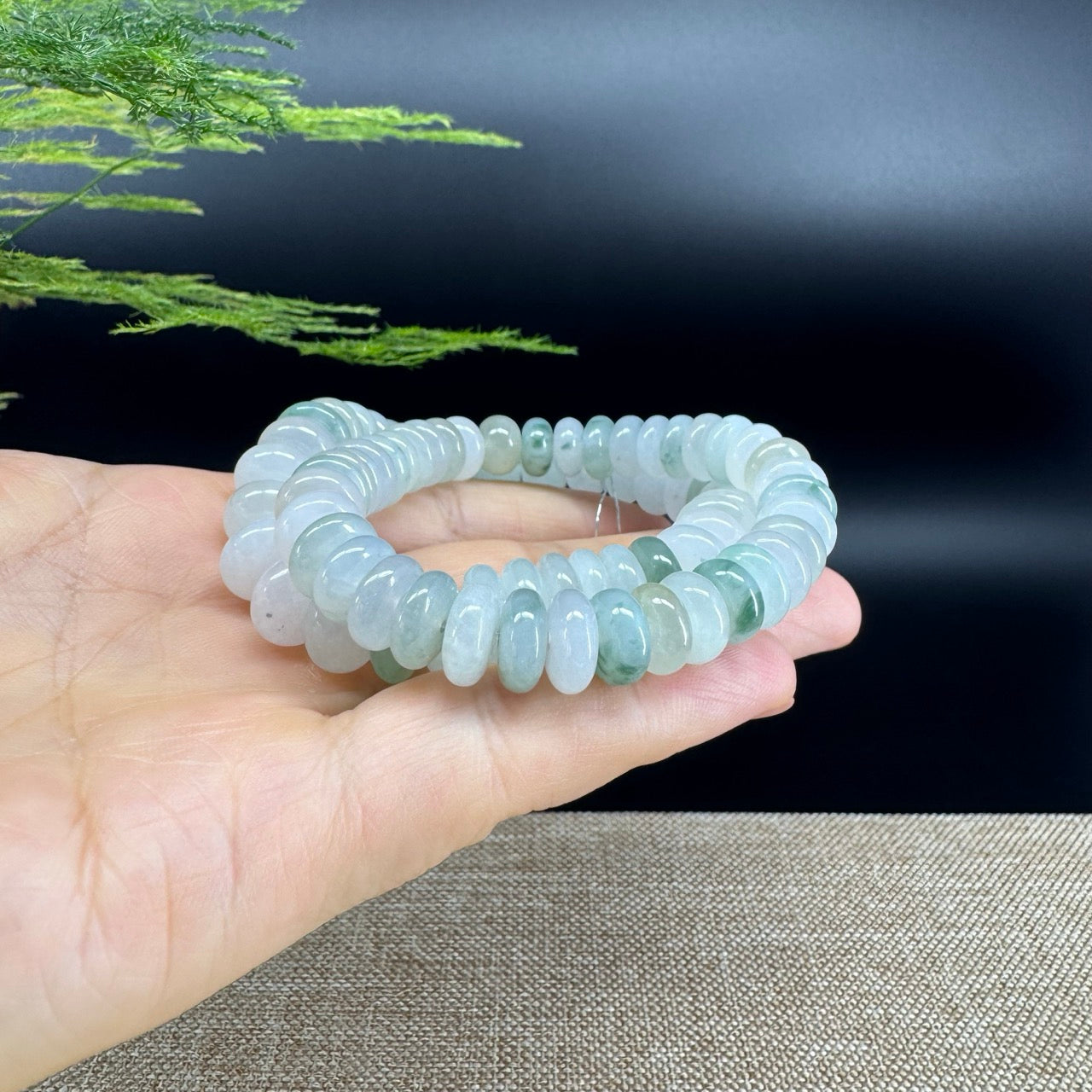 "Lucky Coin" Koukou Jadeite Jade 9 mm Icy Green Beads Bracelet ( 9mm )