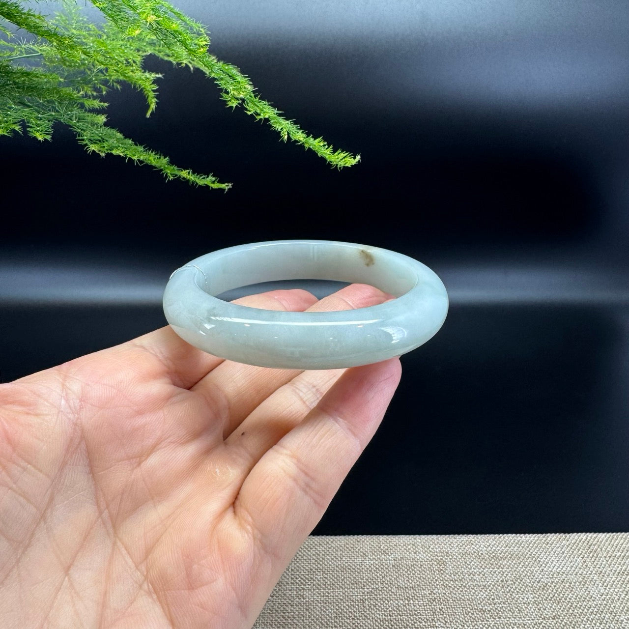 Genuine Burmese Green Jade Jadeite Bangle Bracelet ( 58mm )