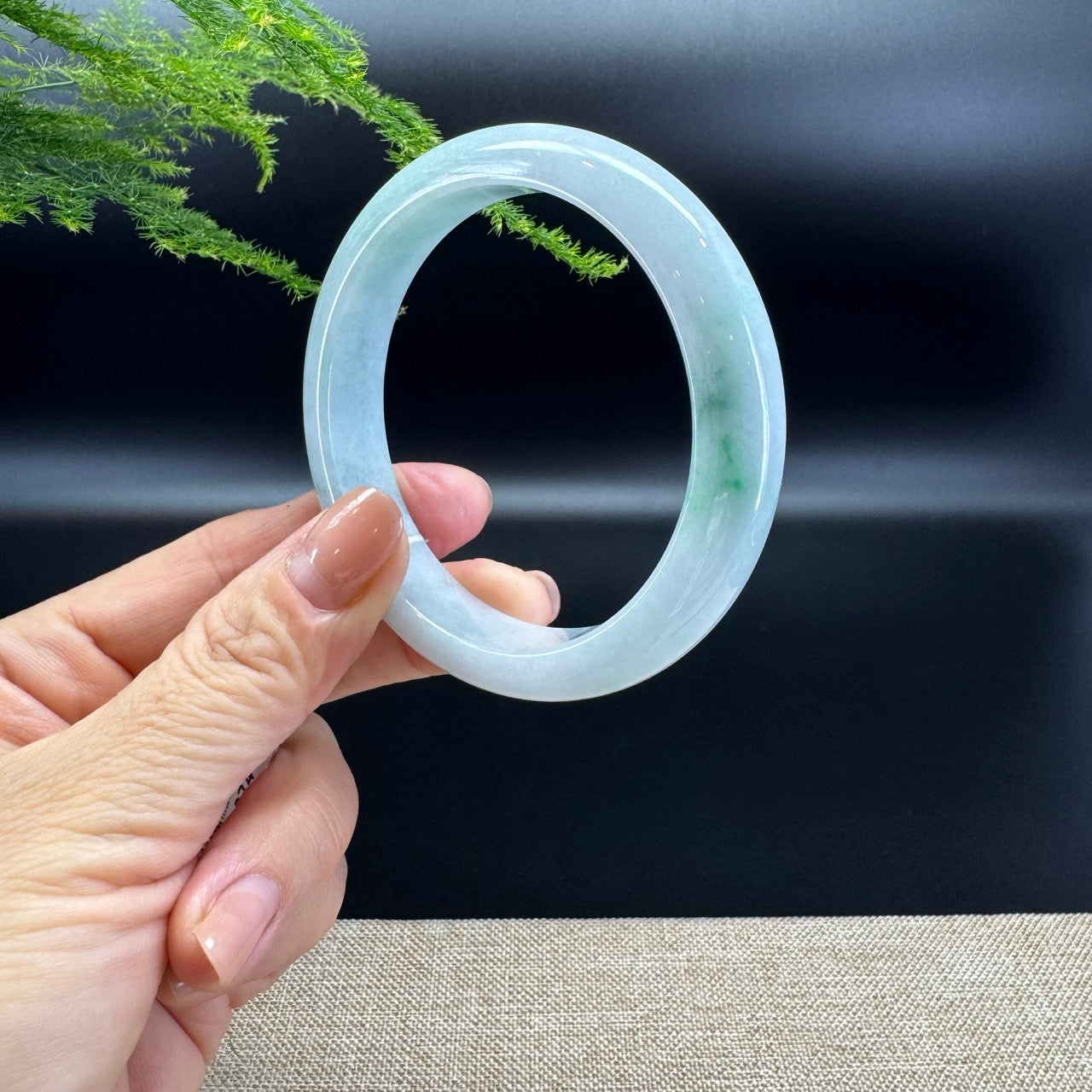 Genuine Burmese Green Jade Jadeite Bangle Bracelet ( 58.6mm )