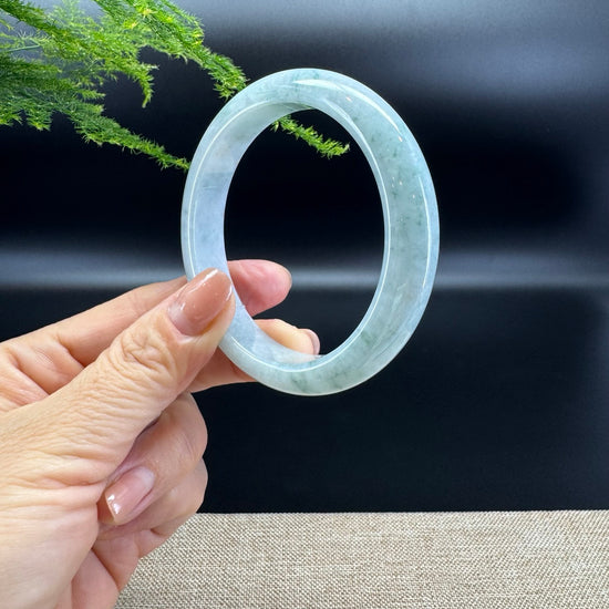 Genuine Burmese Green Jade Jadeite Bangle Bracelet ( 58.6mm )