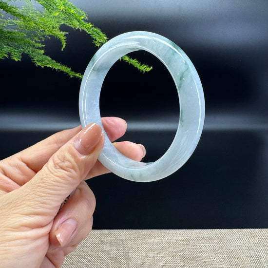 Genuine Burmese White Green Jade Jadeite Bangle Bracelet ( 58.5mm )