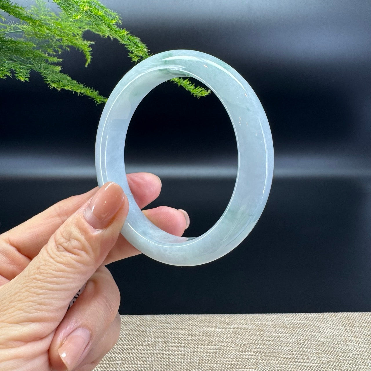 Genuine Burmese Green Jade Jadeite Bangle Bracelet ( 58.4mm )