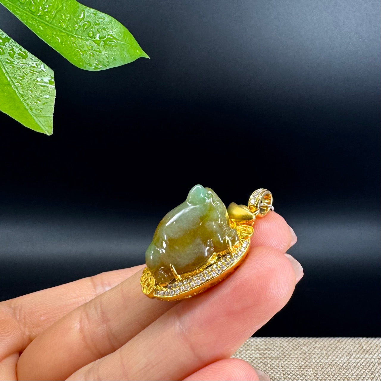 RealJade® High-End Natural Jadeite Jin Chan "Money Toad" Necklace With 18k Yellow Gold Diamond Bail
