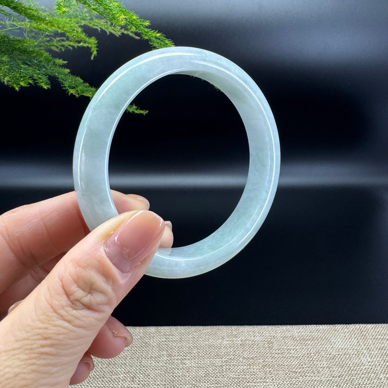 Genuine Burmese Green Jade Jadeite Bangle Bracelet ( 59.6mm )