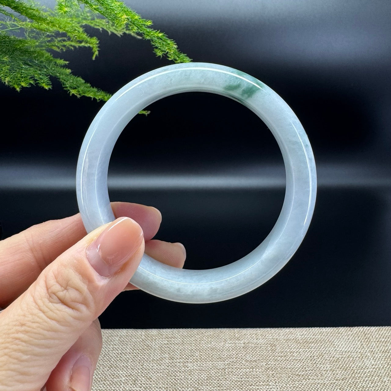 Genuine Burmese Green Jade Jadeite Bangle Bracelet ( 59.3mm )