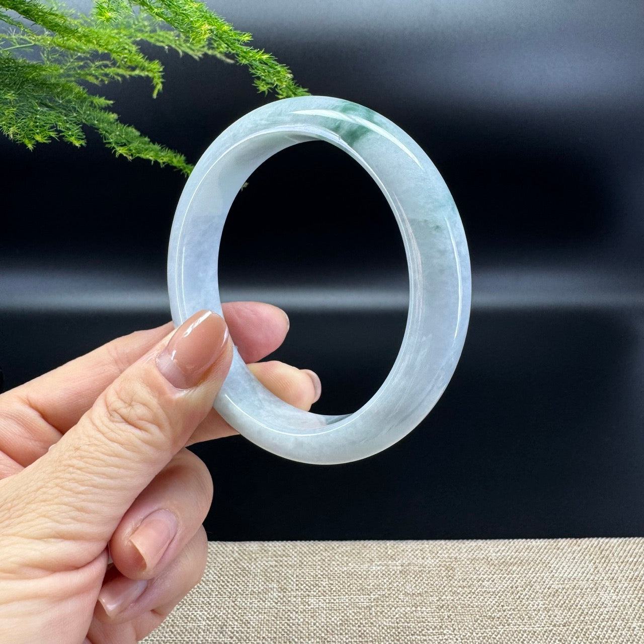 Genuine Burmese Green Jade Jadeite Bangle Bracelet ( 59.3mm )