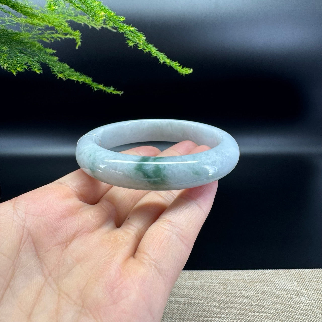 Genuine Burmese Green Jade Jadeite Bangle Bracelet ( 59.3mm )