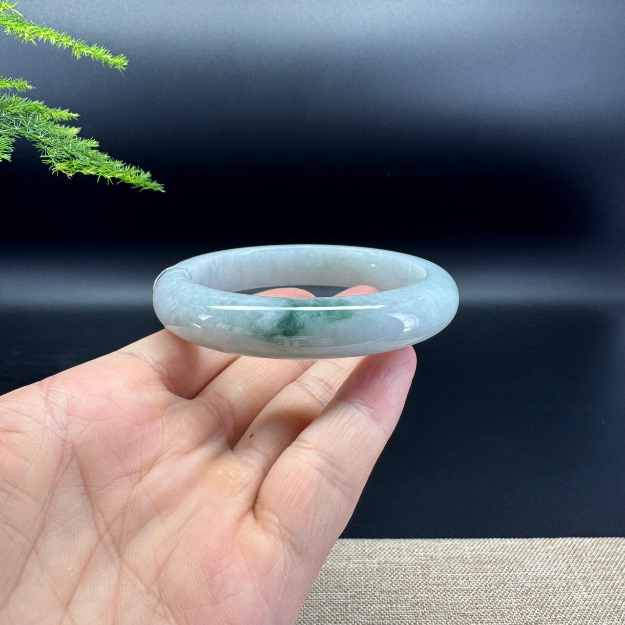 Genuine Burmese Green Jade Jadeite Bangle Bracelet ( 59.6mm )