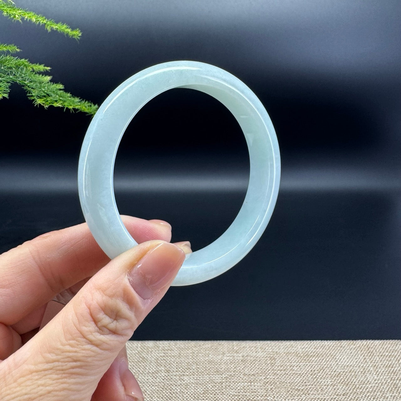 Genuine Burmese Green Jade Jadeite Bangle Bracelet ( 58.2mm )