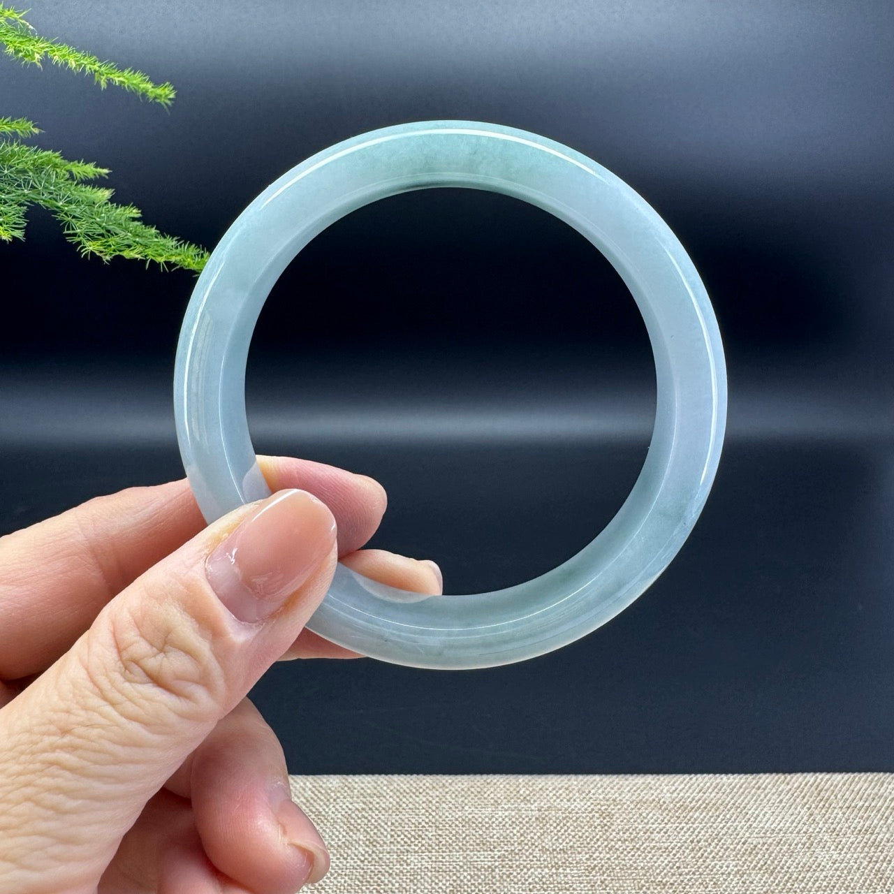 Genuine Burmese Green Jade Jadeite Bangle Bracelet ( 59.4mm )