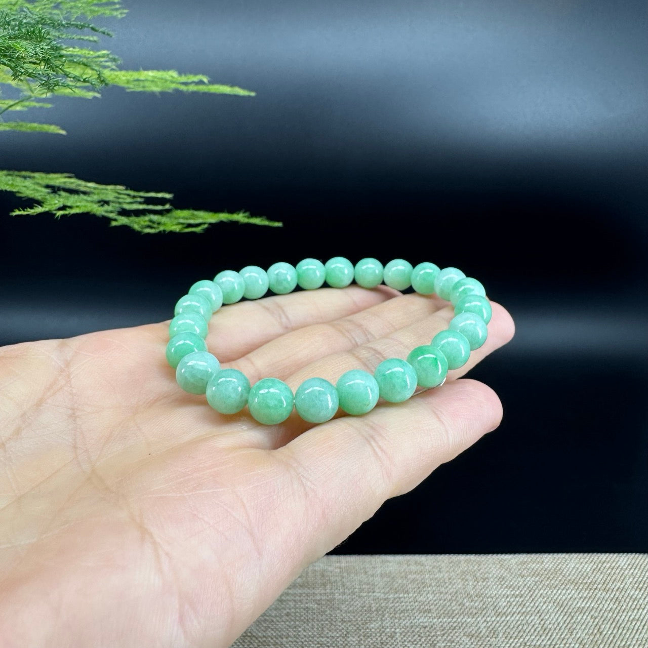 RealJade® Co. Genuine Jadeite Jade Round Apple Green Beads Bracelet (7.5mm)