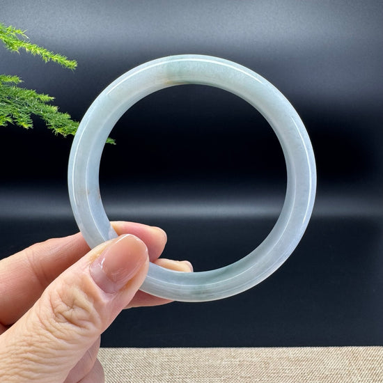 Genuine Burmese Green Jade Jadeite Bangle Bracelet ( 59.5mm )