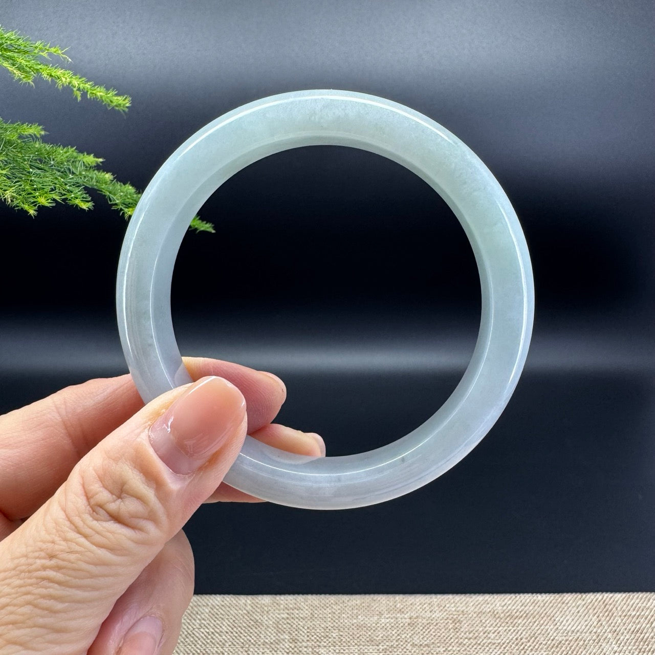 Genuine Burmese Green Jade Jadeite Bangle Bracelet ( 59.4mm )