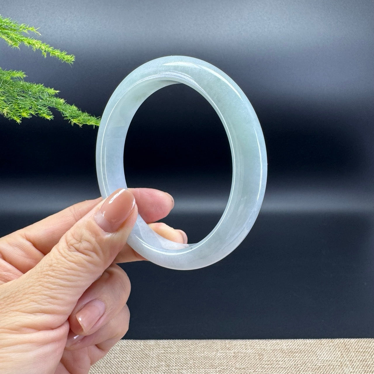 Genuine Burmese Green Jade Jadeite Bangle Bracelet ( 59.4mm )