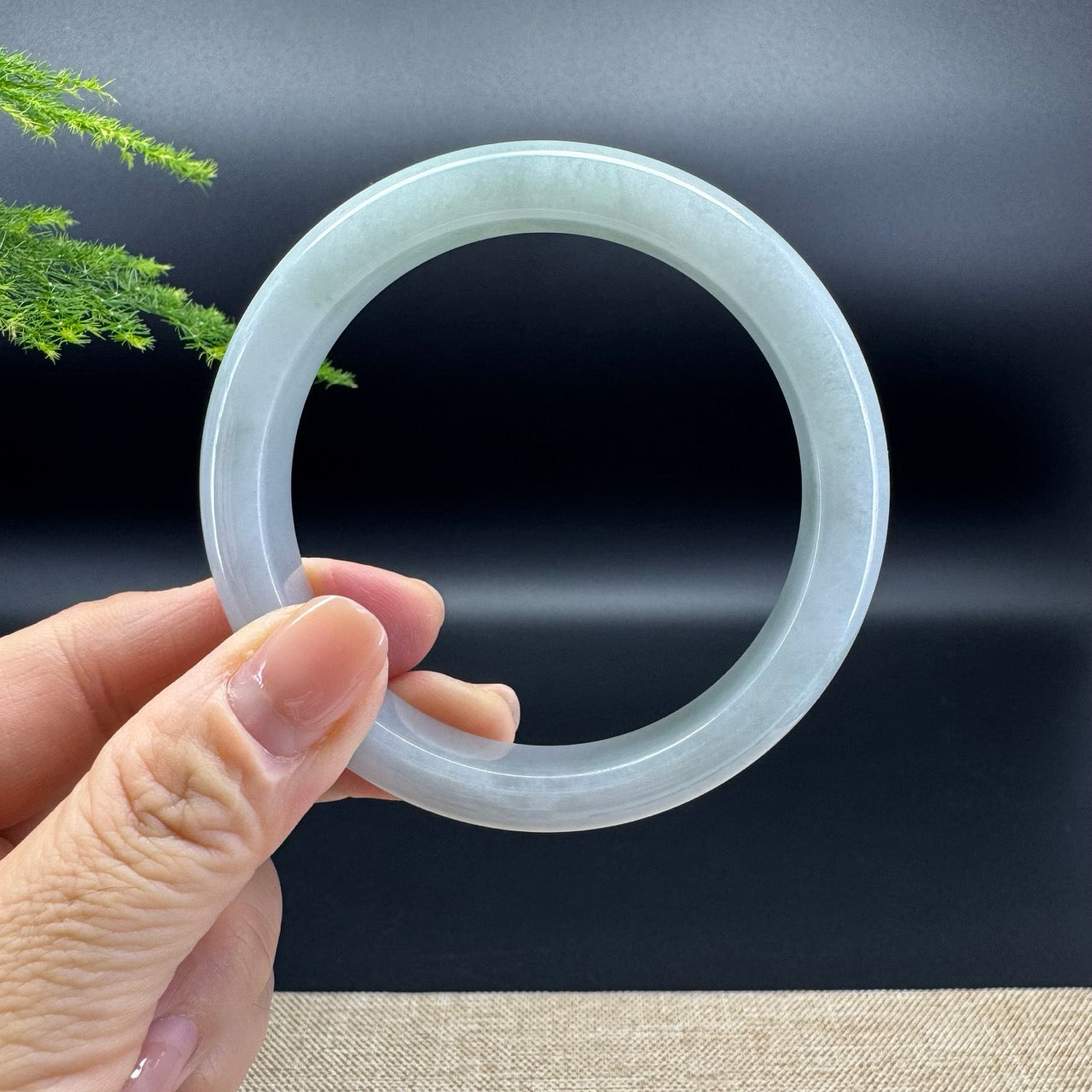 Genuine Burmese Green Jade Jadeite Bangle Bracelet ( 59.4mm )