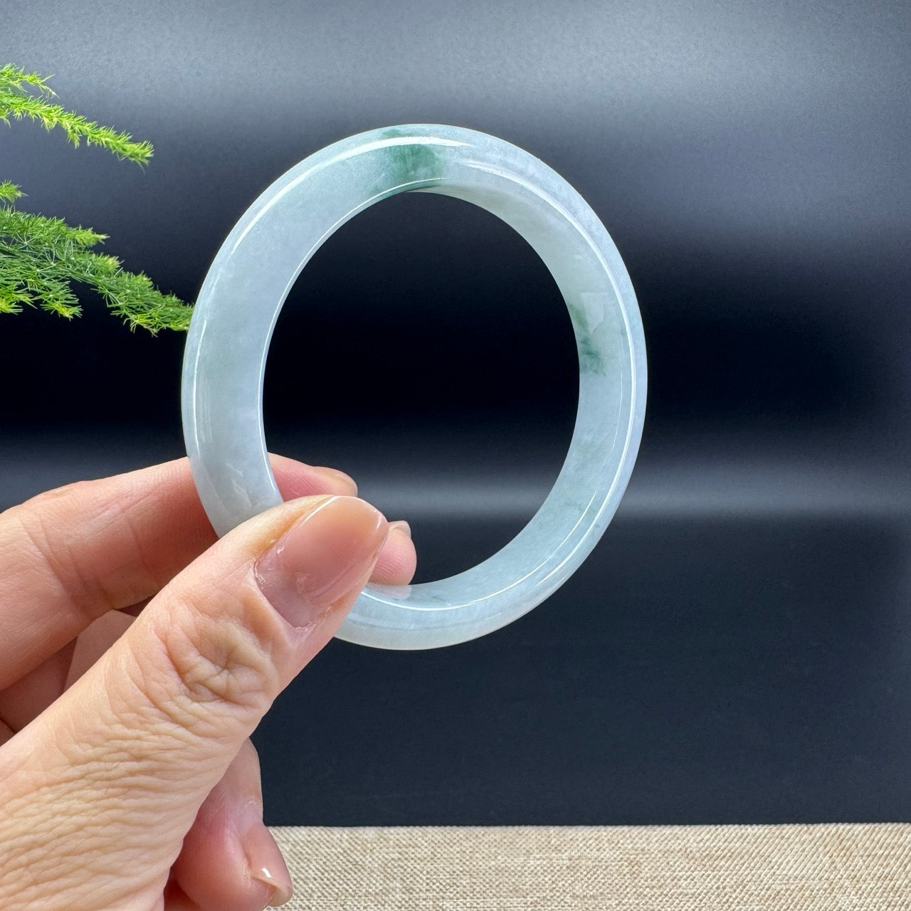 Genuine Burmese Green Jade Jadeite Bangle Bracelet ( 59.6mm )